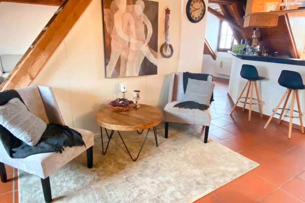 Romantische Ferienwohnung mit Nähe zum See Oberteuringen Exterior foto